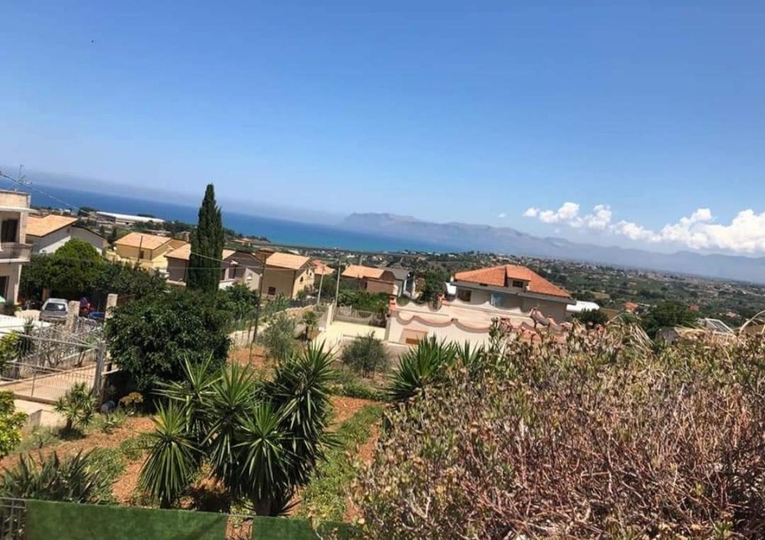 appartamento in villa splendente Castellammare del Golfo Esterno foto